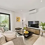 Apartamento 2-bedroom Beachside With Pool & Parking *