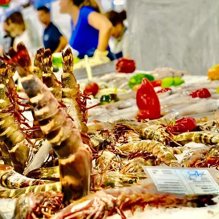 公寓 2-bedroom Beachside With Pool & Parking *