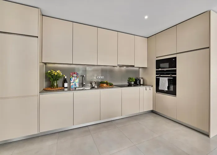 公寓 2-bedroom Beachside With Pool & Parking 奎特里拉